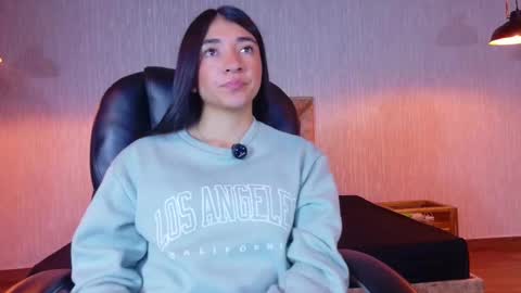 Aurora online show from November 11, 3:50 am