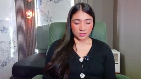 Aurora online show from November 15, 1:25 am