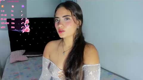 aurora_lenovic online show from November 14, 3:22 pm