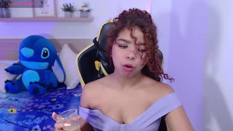 Snapshot of aurora_rodriguez chatting on December 23, 12:30 pm aurora_rodriguez online show from December 23, 12:30 pm