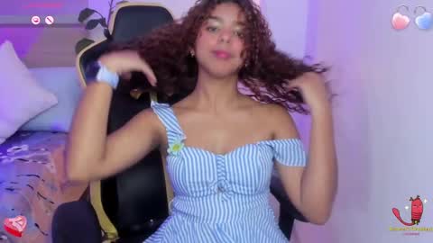 Snapshot of aurora_rodriguez chatting on January 7, 3:12 pm aurora_rodriguez online show from January 7, 3:12 pm