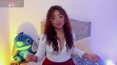 Snapshot of aurora_rodriguez chatting on February 27, 4:41 am aurora_rodriguez online show from February 27, 4:41 am