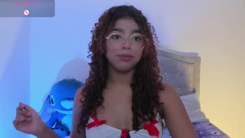 Snapshot of aurora_rodriguez chatting on March 4, 7:41 am aurora_rodriguez online show from March 4, 7:41 am