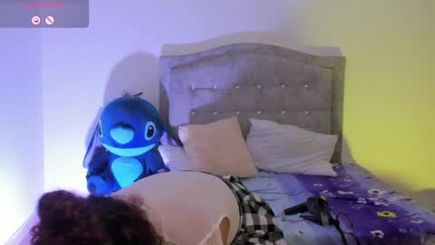 Snapshot of aurora_rodriguez chatting on March 6, 3:02 am aurora_rodriguez online show from March 6, 3:02 am
