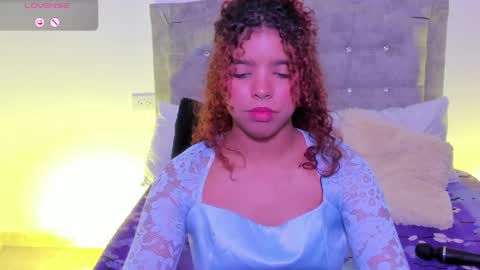 Snapshot of aurora_rodriguez chatting on March 9, 2:43 pm aurora_rodriguez online show from March 9, 2:43 pm