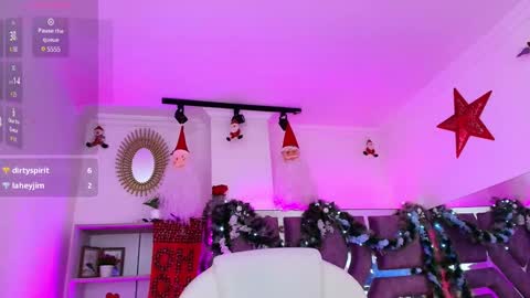 Aurora online show from December 29, 3:13 pm