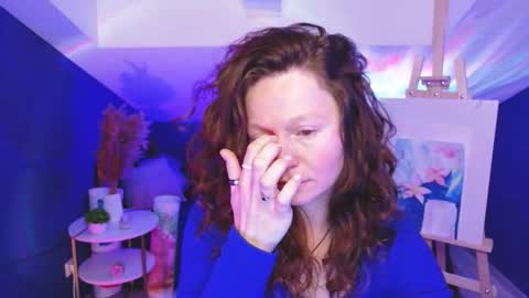 auroraborealis__ online show from October 12, 6:45 am