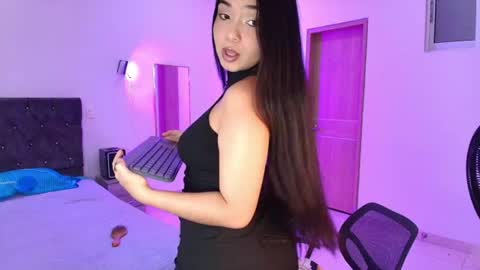 Snapshot of aurorafiore chatting on July 6, 2:19 am Aurora online show from July 6, 2:19 am