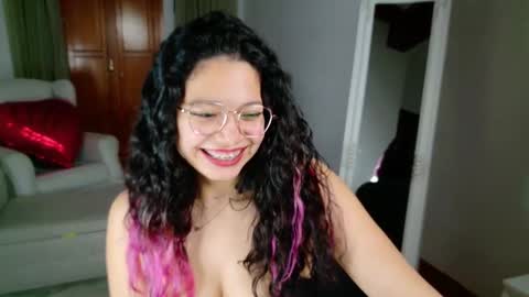 Snapshot of aurorasiera chatting on March 5, 9:04 pm Aurora online show from March 5, 9:04 pm