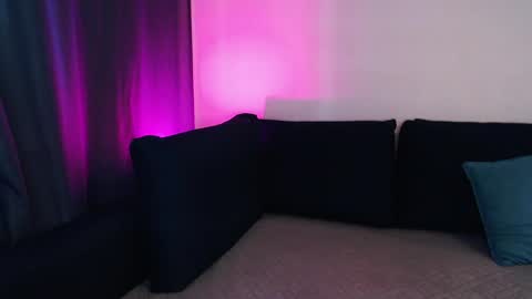 Aurora online show from April 10, 7:57 am