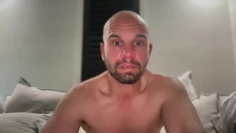 aussieboycal online show from June 8, 11:43 am
