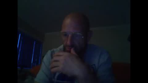 Snapshot of aussieguy59660 chatting on November 24, 9:09 am aussieguy59660 online show from November 24, 9:09 am