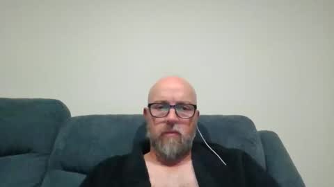 Snapshot of aussieguy73 chatting on October 25, 12:23 pm aussieguy73 online show from October 25, 12:23 pm