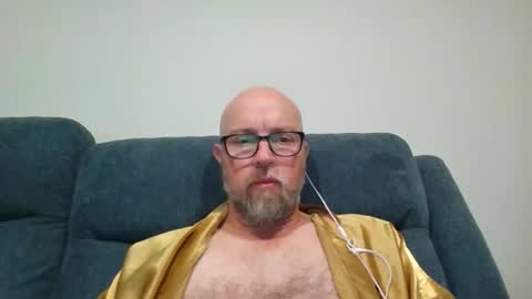 Snapshot of aussieguy73 chatting on November 6, 12:06 pm aussieguy73 online show from November 6, 12:06 pm