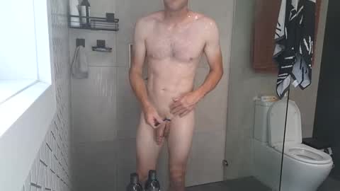 Snapshot of aussieweapon chatting on December 22, 11:20 pm Nick online show from December 22, 11:20 pm