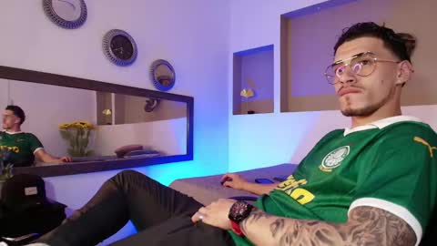 AUSTIN  online show from January 8, 5:16 am