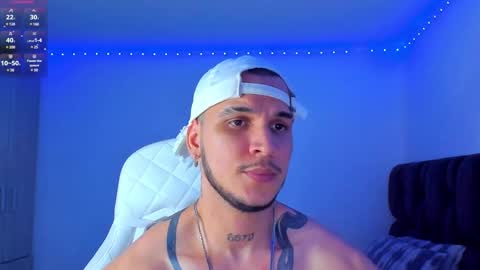 Snapshot of austin_curry chatting on December 24, 10:39 pm A online show from December 24, 10:39 pm