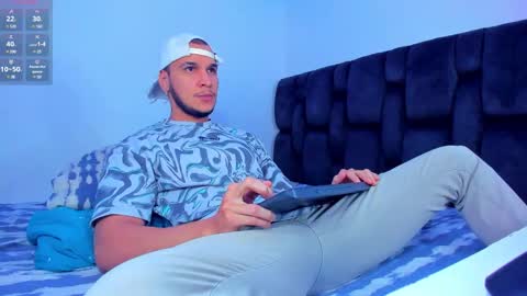 Snapshot of austin_curry chatting on January 5, 11:01 pm A online show from January 5, 11:01 pm