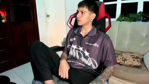 Austin online show from April 15, 7:21 pm