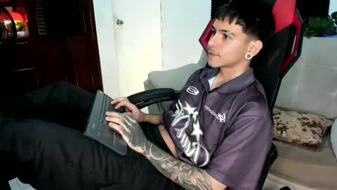 Austin online show from April 15, 7:58 pm