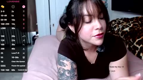 autumnb712 online show from September 19, 5:46 pm