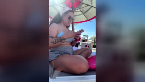 Autumn online show from April 21, 10:01 pm