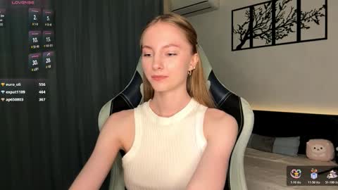 Annie online show from November 23, 4:07 pm