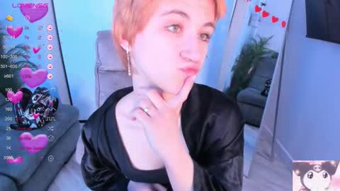 Snapshot of autumnwhisper_ chatting on February 19, 9:22 pm Alice online show from February 19, 9:22 pm