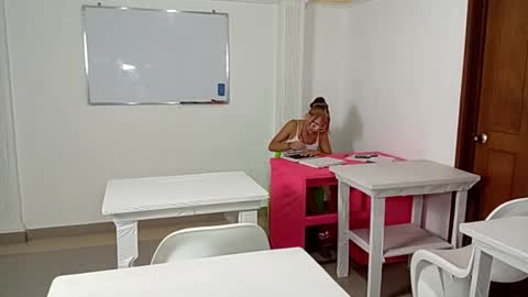 AVA online show from January 15, 7:06 pm