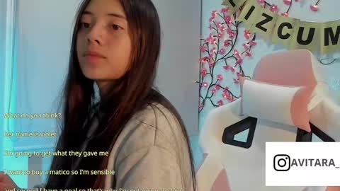 Snapshot of ava_broown chatting on February 10, 1:21 am online show from February 10, 1:21 am