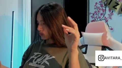 Snapshot of ava_broown chatting on February 18, 2:40 am online show from February 18, 2:40 am