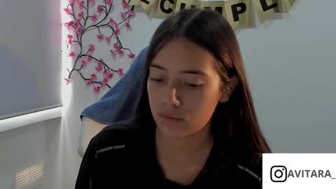 Snapshot of ava_broown chatting on March 17, 3:15 pm online show from March 17, 3:15 pm