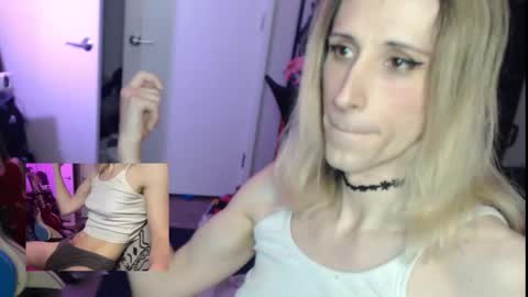 Ava online show from February 14, 9:33 pm