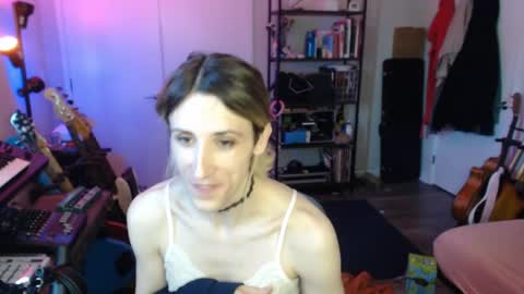 Ava online show from May 7, 8:58 pm