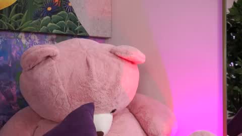 Ava online show from April 12, 8:36 pm