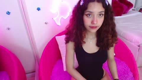 AVA online show from December 28, 1:06 pm