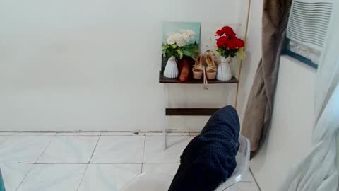 avacadaxcx online show from March 27, 12:49 am