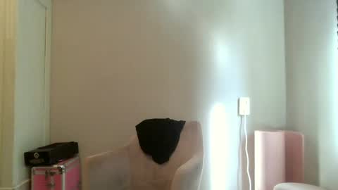 avajadey online show from March 10, 11:53 am