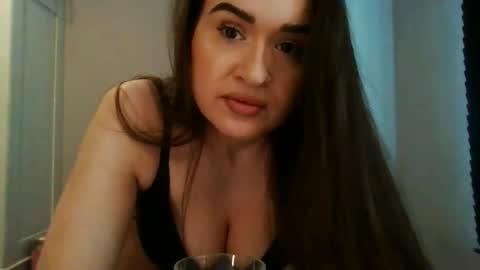 avajadey online show from November 5, 12:38 pm