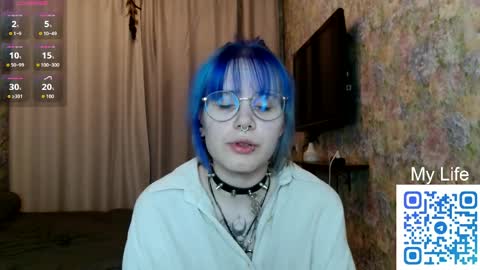 avaobierne online show from March 25, 4:57 pm