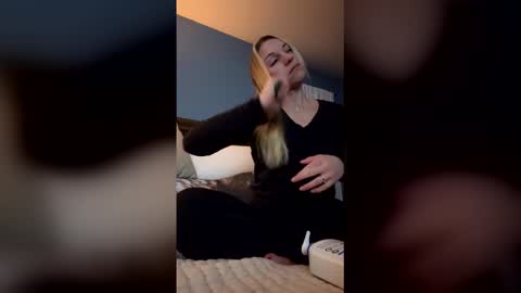 Ava Rose online show from February 4, 2:17 am