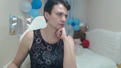 avasaturnian online show from October 6, 12:13 pm