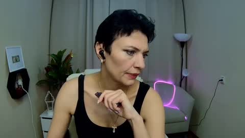 avasaturnian online show from February 20, 8:27 am