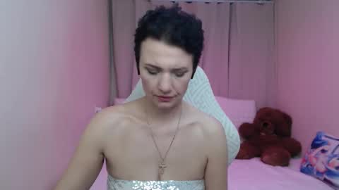 avasaturnian online show from February 25, 2:16 pm