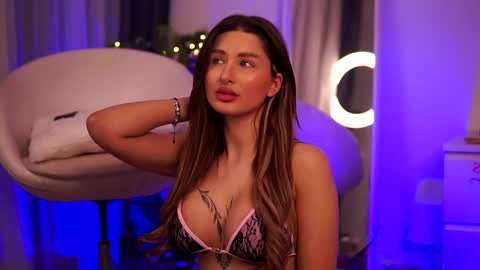 Carina online show from January 22, 4:44 am