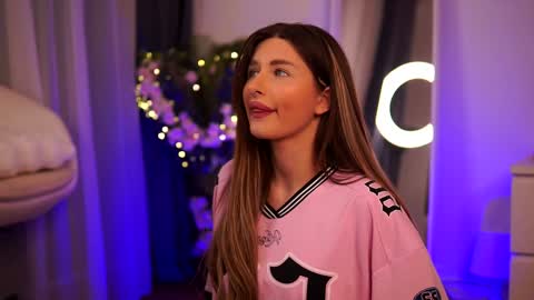 Carina online show from January 23, 1:51 am