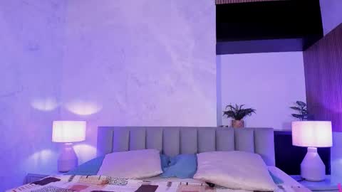 avawhiite online show from October 23, 6:39 pm