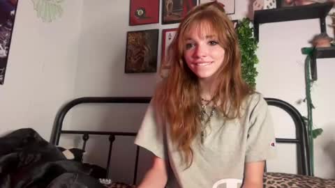 Snapshot of avaxlee chatting on July 11, 2:14 am avaxlee online show from July 11, 2:14 am