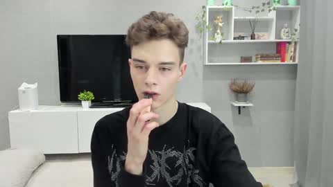 Snapshot of avegothy chatting on January 30, 10:50 am gothy 3 online show from January 30, 10:50 am