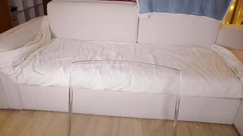 Snapshot of aveksmr chatting on February 11, 9:03 pm Kate online show from February 11, 9:03 pm